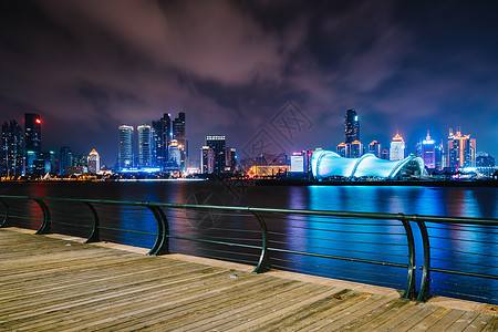 青岛海边夜景高清图片