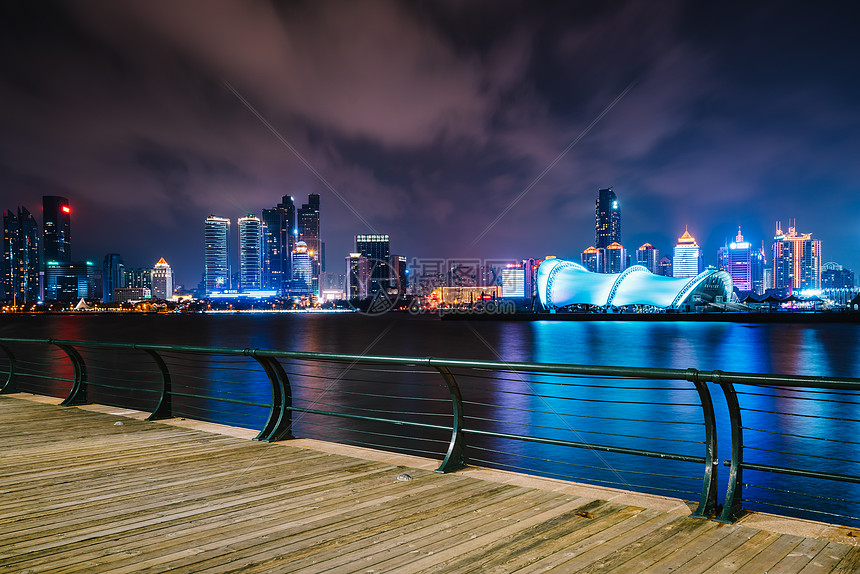 青岛海边夜景