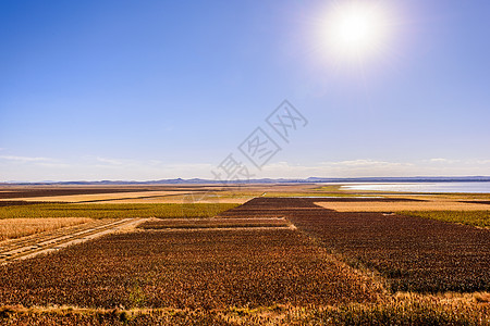 内蒙古红山湖背景图片