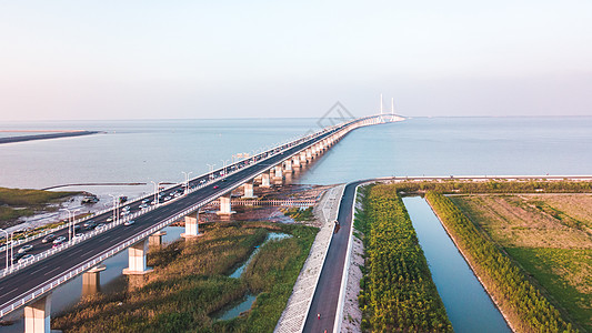 航拍上海长江大桥背景