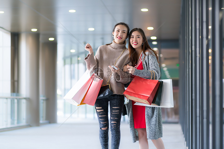 女性商城购物图片