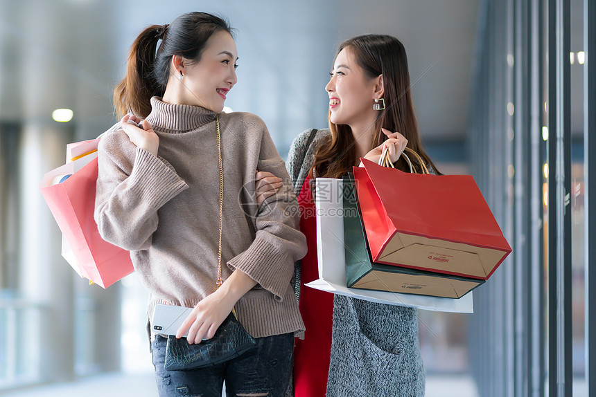 女性商城购物图片