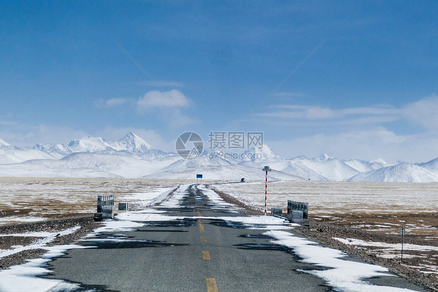 西藏雪山公路图片