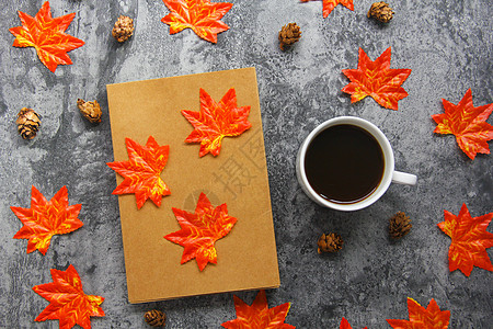 咖啡书本素材秋冬咖啡温暖枫叶图背景