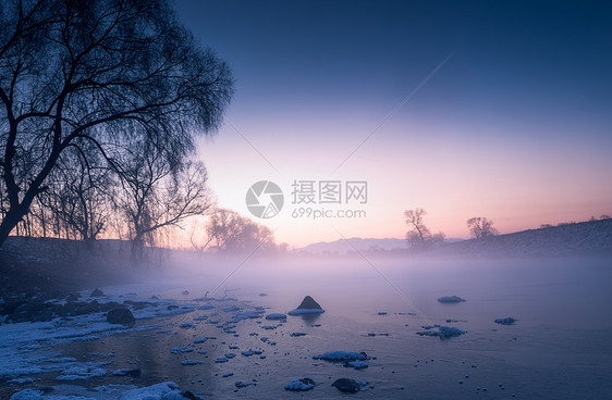 冰雪雾凇冬天雪景图片