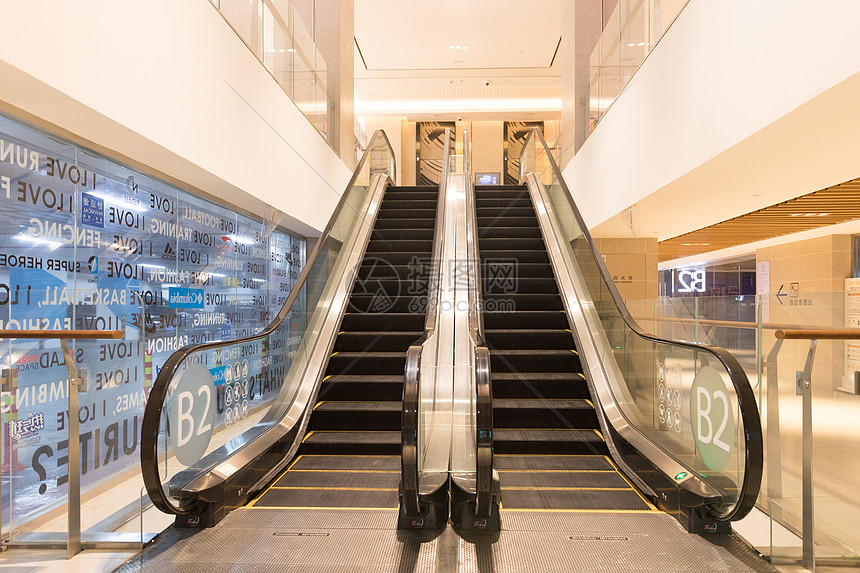 商场广场手扶电梯