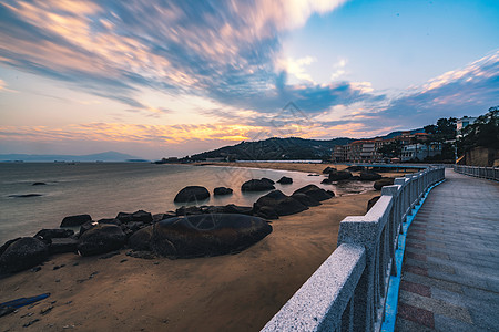 海边酒店的黄昏背景