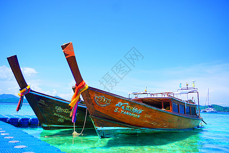 泰国皮皮岛的船图片