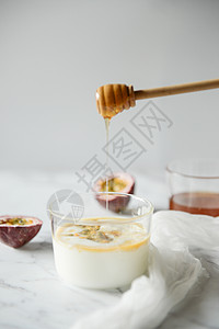 蜂蜜甜点北欧风百香果酸奶背景