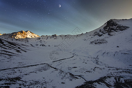 雪山星空图片