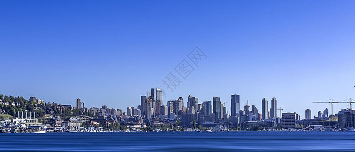 美国加州海港城市天际线背景图片