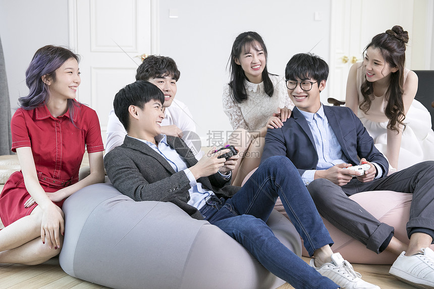 朋友们一起玩游戏图片素材_免费下载_jpg图片格式_VRF高清图片500756844_摄图网