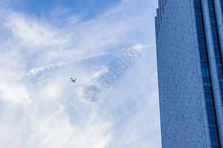 纽约SOHO黄昏蓝天白云下的建筑特写背景