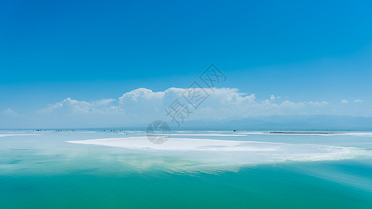 蓝色青海湖茶卡盐湖背景