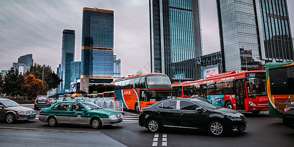 斑马线行人城市拥堵交通背景