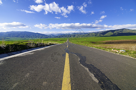 新疆塔城美景农牧业乡村公路图片