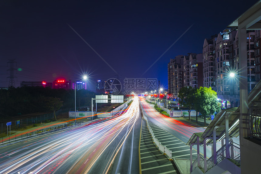 街道夜景图片