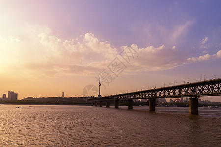 武汉长江大桥风光图片