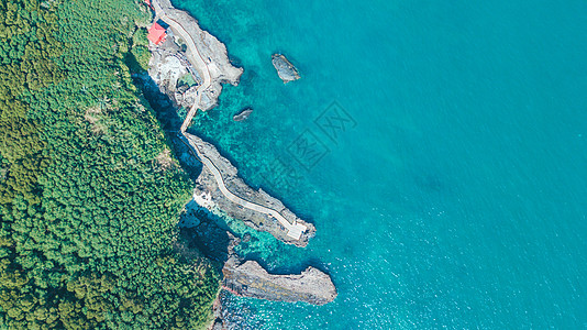 蜡笔鳄鱼航拍北海涠洲岛的火山地质公园背景