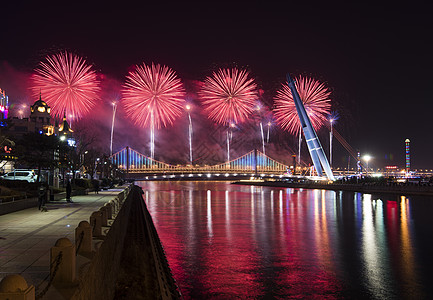 大连烟花现代城市夜景背景