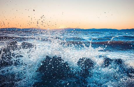  海浪浪花大浪海人高清图片