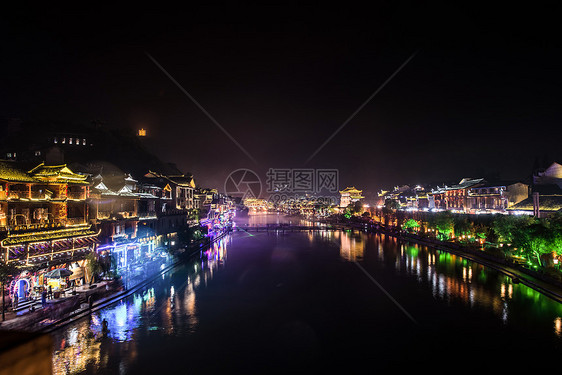 湖南凤凰古镇夜景图片