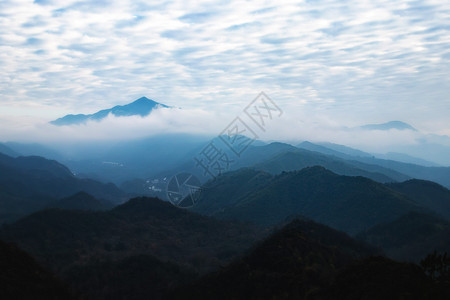 婺源山间图片