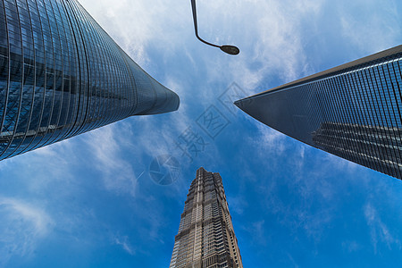 路灯特写上海地标建筑背景