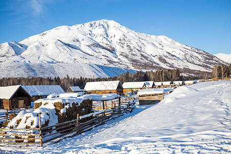 梦幻雪景新疆禾木村冬季雪景背景