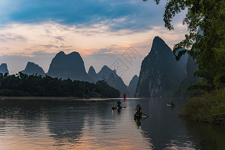 仙境天空漓江黄布滩背景