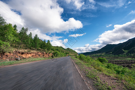 内蒙古山区公路图片