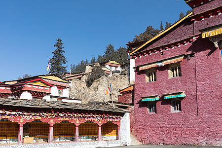 稻城奔波寺寺庙图片