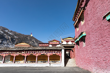 稻城奔波寺寺庙图片