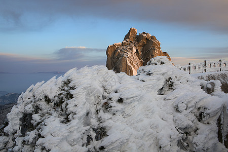 天柱山雪景图片