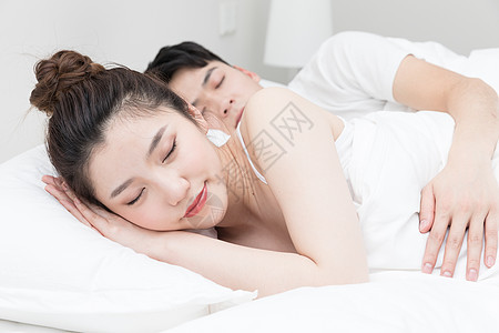 正在睡觉的年轻女性休息高清图片素材