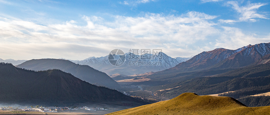 连绵的山川西风光图片