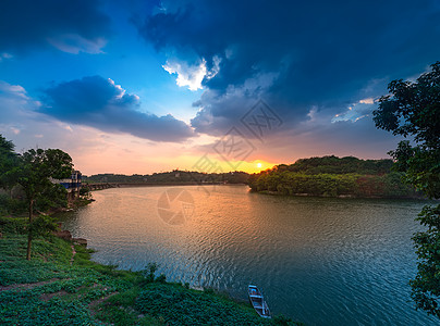 重庆龙湖夕阳图片