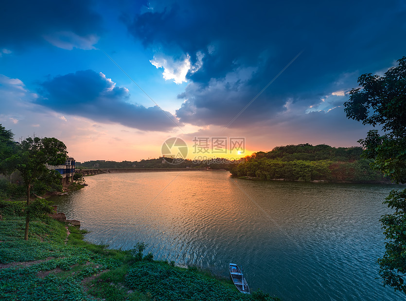 重庆龙湖夕阳图片