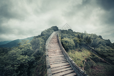 高山日出充满意境的长城背景