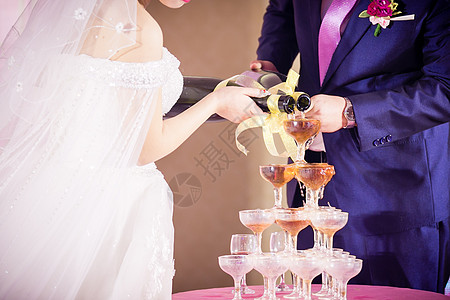 婚礼香槟塔图片