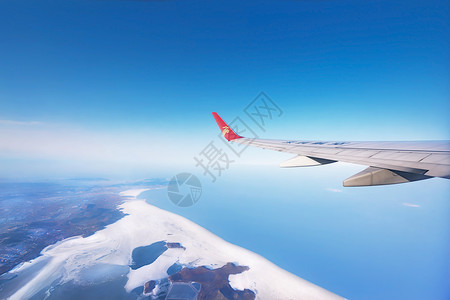 空中俯视飞临大海背景