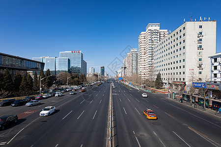 宽阔马路图片