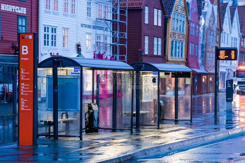 挪威的公交车站高清图片下载正版图片500826672摄图网