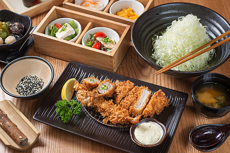 日本食物日式猪排套餐背景