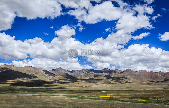 西藏高原上蓝天白云景观图片