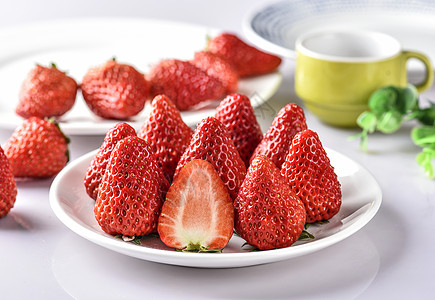 草莓香甜草莓汁高清图片