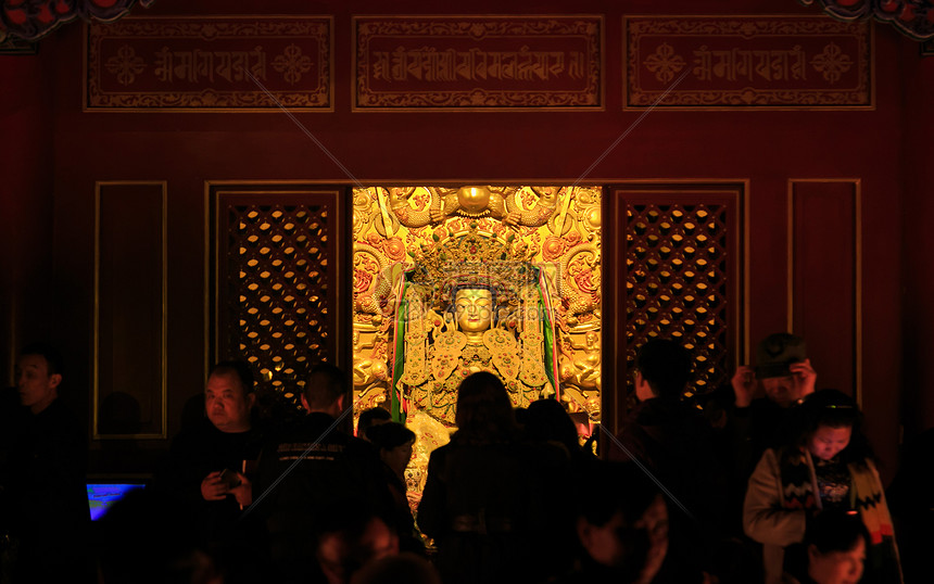 西安广仁寺燃灯法会图片