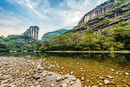 清澈的水武夷山的风光背景