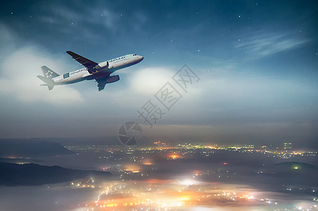 夜空里的航天飞机高清图片