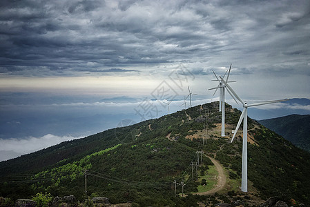 浙江括苍山云海风车图片